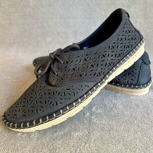Earth Shoes Pax‎ Leather Oxford Sneakers in Navy Blue